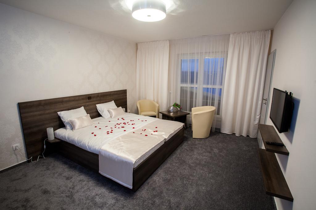 Penzion Olomouc Hotel Ngoại thất bức ảnh